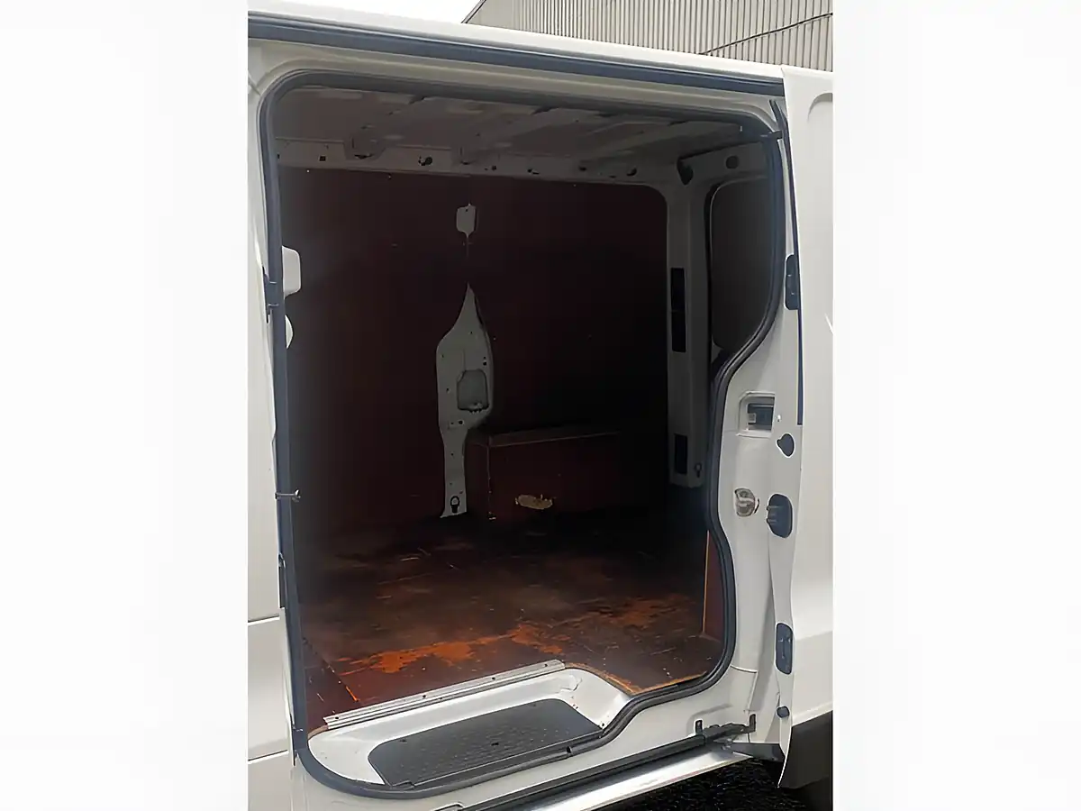 Used 2018 Vauxhall Vivaro 2700 L1 H1 White - Interior and Exterior details 13