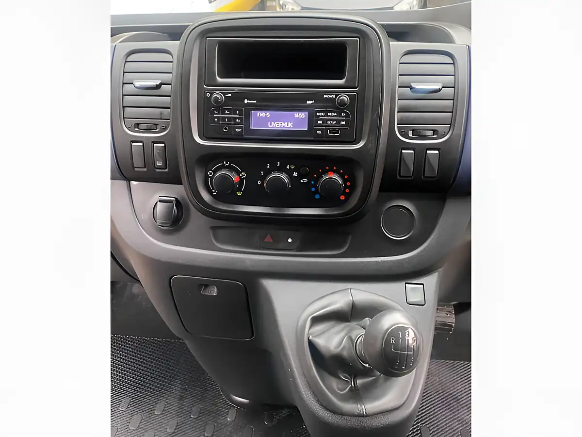 Used 2018 Vauxhall Vivaro 2700 L1 H1 White - Interior and Exterior details 17
