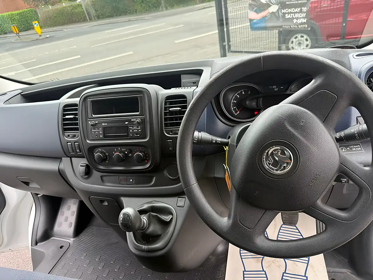 Used 2018 Vauxhall Vivaro 2900 H1 White - Interior and Exterior details 10