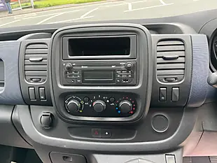 Used 2018 Vauxhall Vivaro 2900 Panel Van L2 H1 Silver - Interior and Exterior details 12