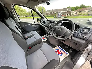 Used 2018 Vauxhall Vivaro 2900 Panel Van L2 H1 Silver - Interior and Exterior details 9