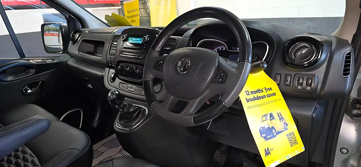 Used 2018 Vauxhall Vivaro Campervan Silver - Interior and Exterior details 11