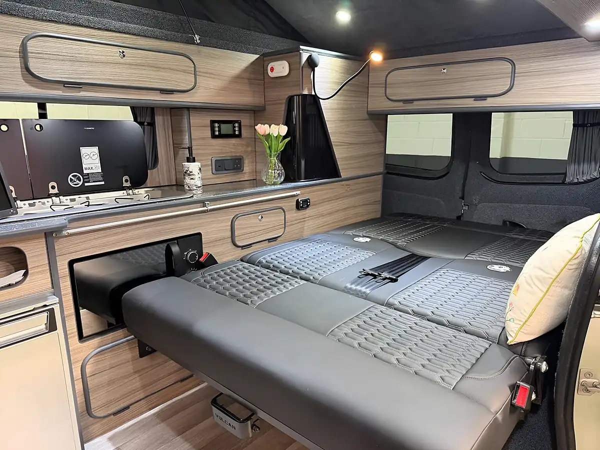 Used 2018 Vauxhall Vivaro Campervan Silver - Interior and Exterior details 9