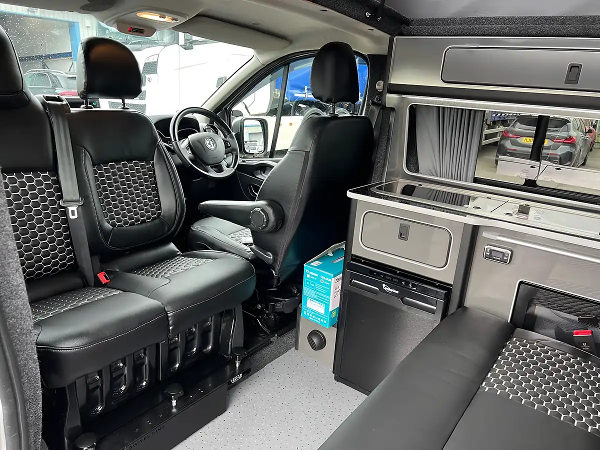 Used 2018 Vauxhall Vivaro Campervan Silver - Interior and Exterior details 10