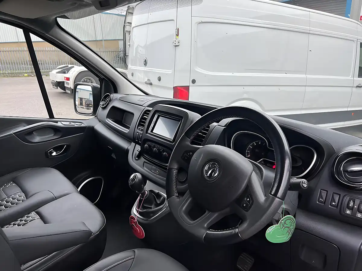 Used 2018 Vauxhall Vivaro Campervan White - Interior and Exterior details 11