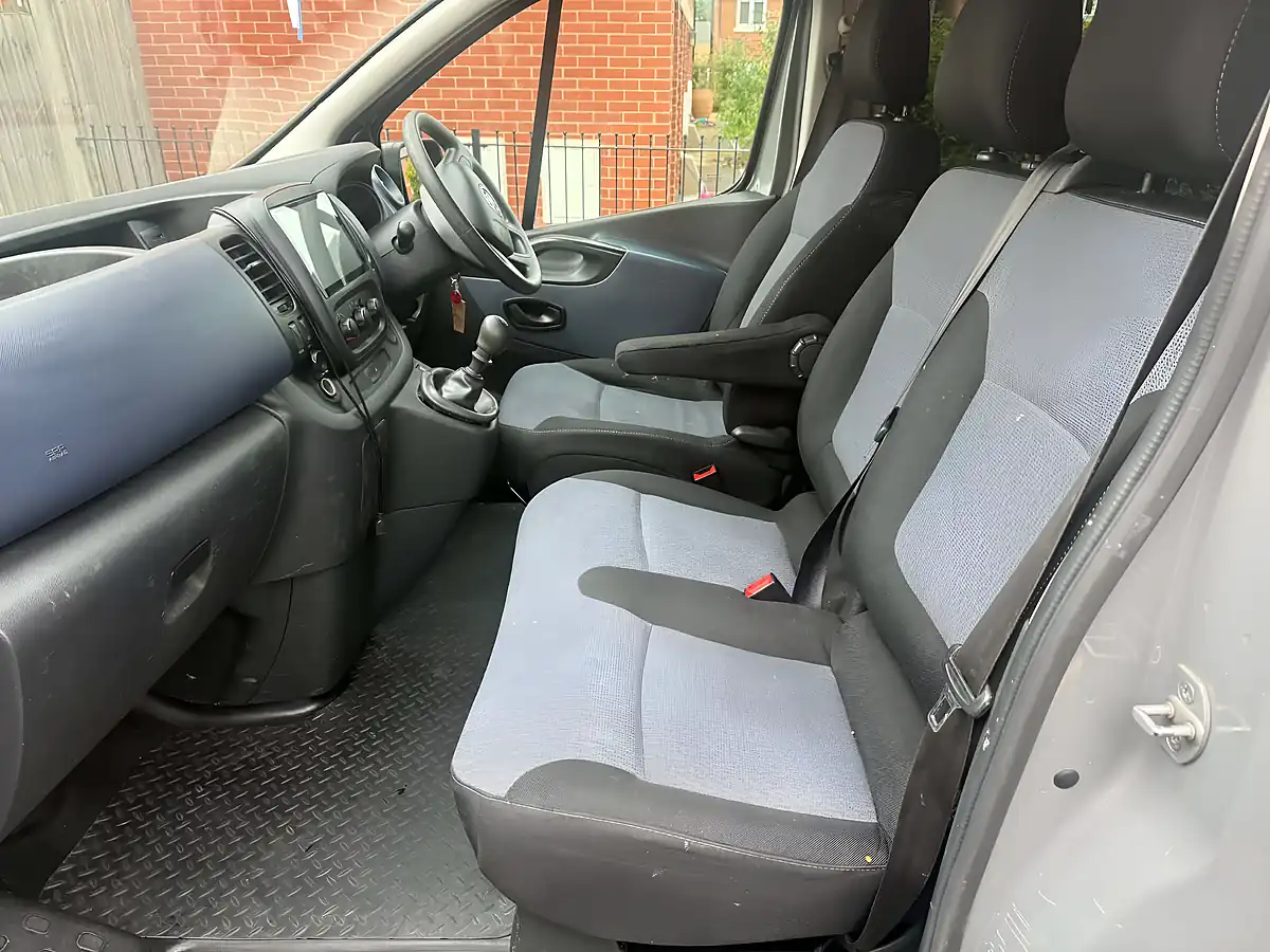 Used 2018 Vauxhall Vivaro Combi S/S - Interior and Exterior details 12
