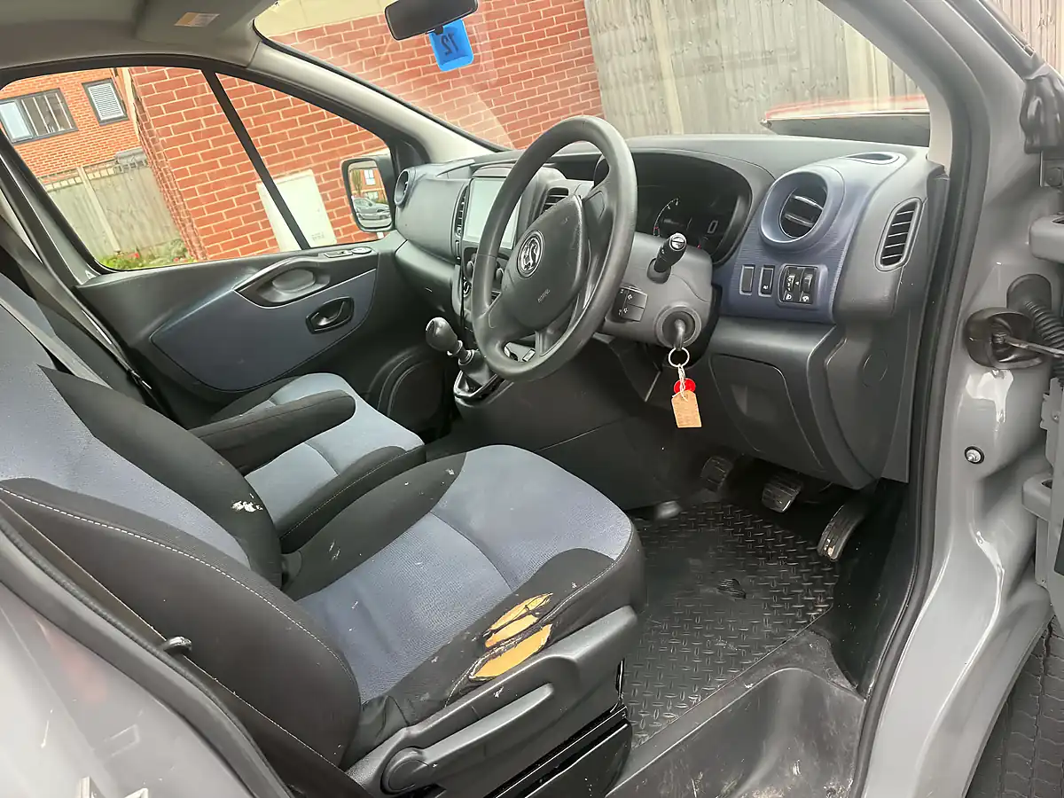Used 2018 Vauxhall Vivaro Combi S/S - Interior and Exterior details 14