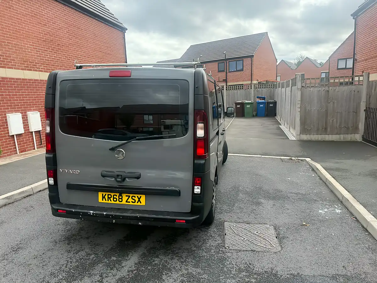 Used 2018 Vauxhall Vivaro Combi S/S - Interior and Exterior details 6