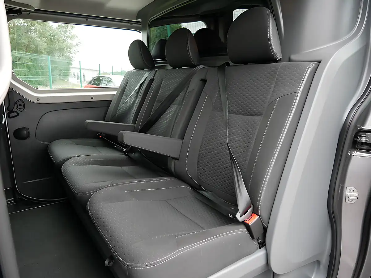Used 2018 Vauxhall Vivaro Limited Edition Nav Iron Grey - Interior and Exterior details 11
