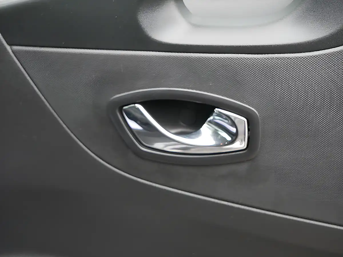 Used 2018 Vauxhall Vivaro Limited Edition Nav Iron Grey - Interior and Exterior details 16