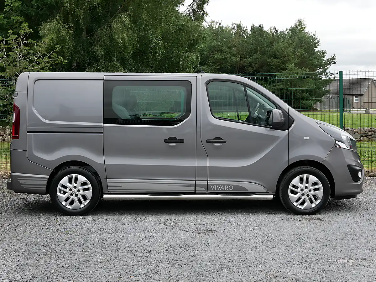 Used 2018 Vauxhall Vivaro Limited Edition Nav Iron Grey - Interior and Exterior details 5