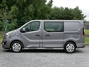 Used 2018 Vauxhall Vivaro Limited Edition Nav Iron Grey - Interior and Exterior details 6