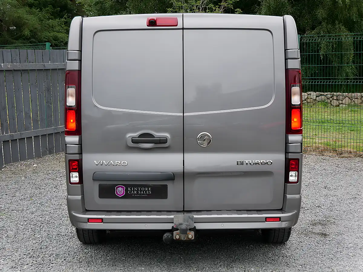 Used 2018 Vauxhall Vivaro Limited Edition Nav Iron Grey - Interior and Exterior details 8