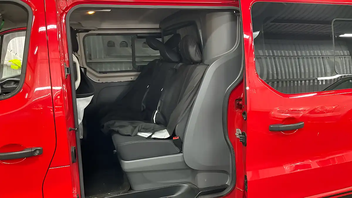Used 2018 Vauxhall Vivaro Limited Edition Nav Lwb Red - Interior and Exterior details 10