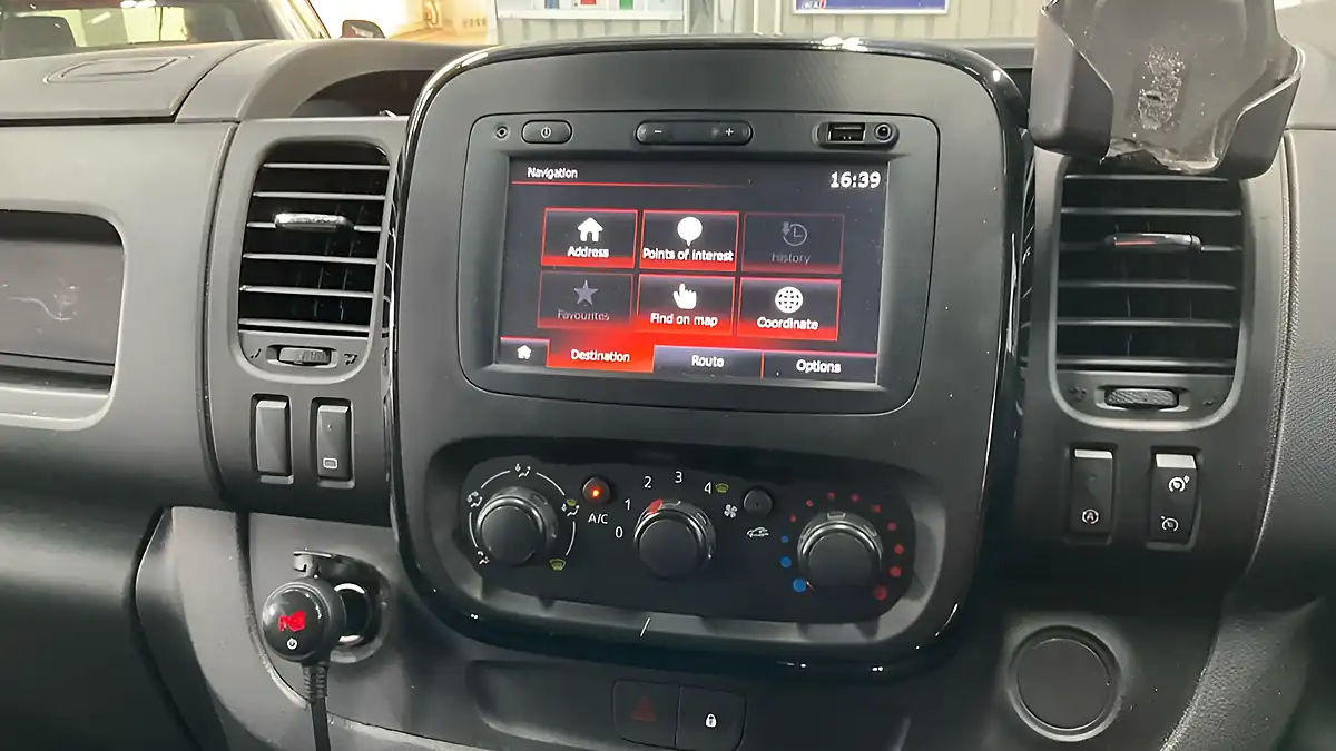 Used 2018 Vauxhall Vivaro Limited Edition Nav Lwb Red - Interior and Exterior details 12
