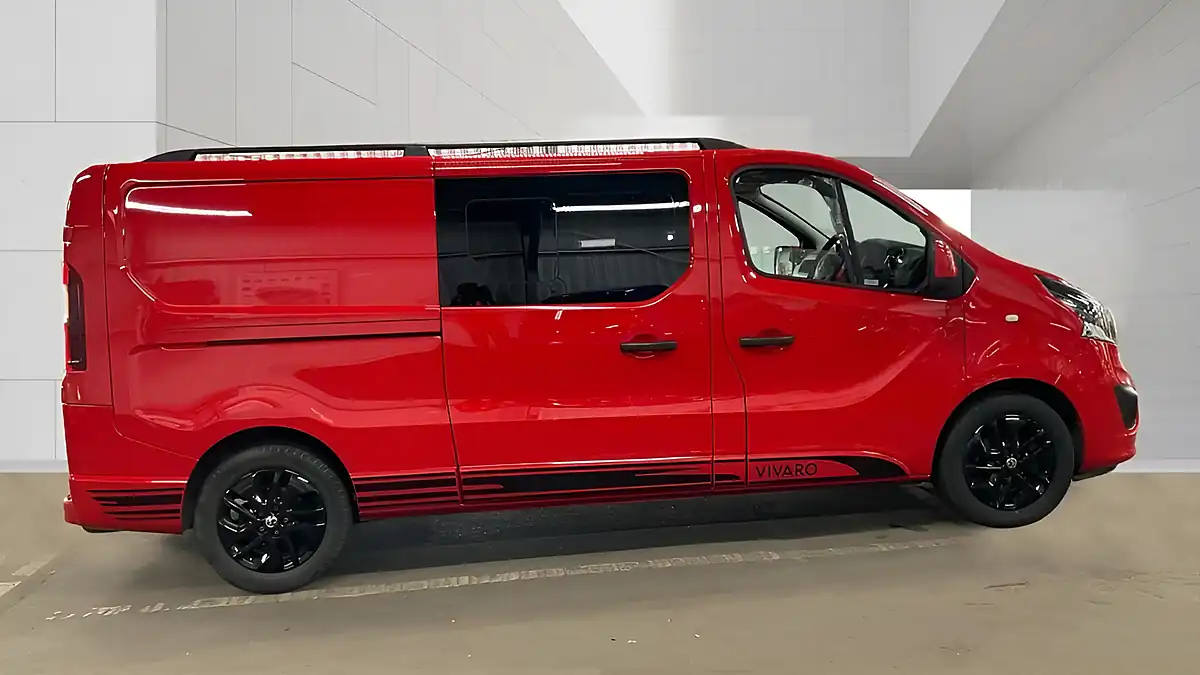 Used 2018 Vauxhall Vivaro Limited Edition Nav Lwb Red - Interior and Exterior details 6