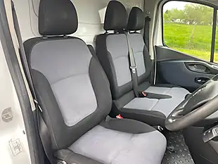 Used 2018 Vauxhall Vivaro Lwb White - Interior and Exterior details 11