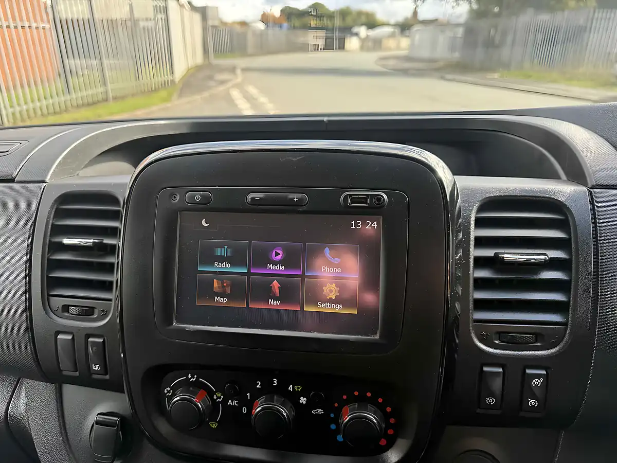Used 2018 Vauxhall Vivaro Sport - Interior and Exterior details 13