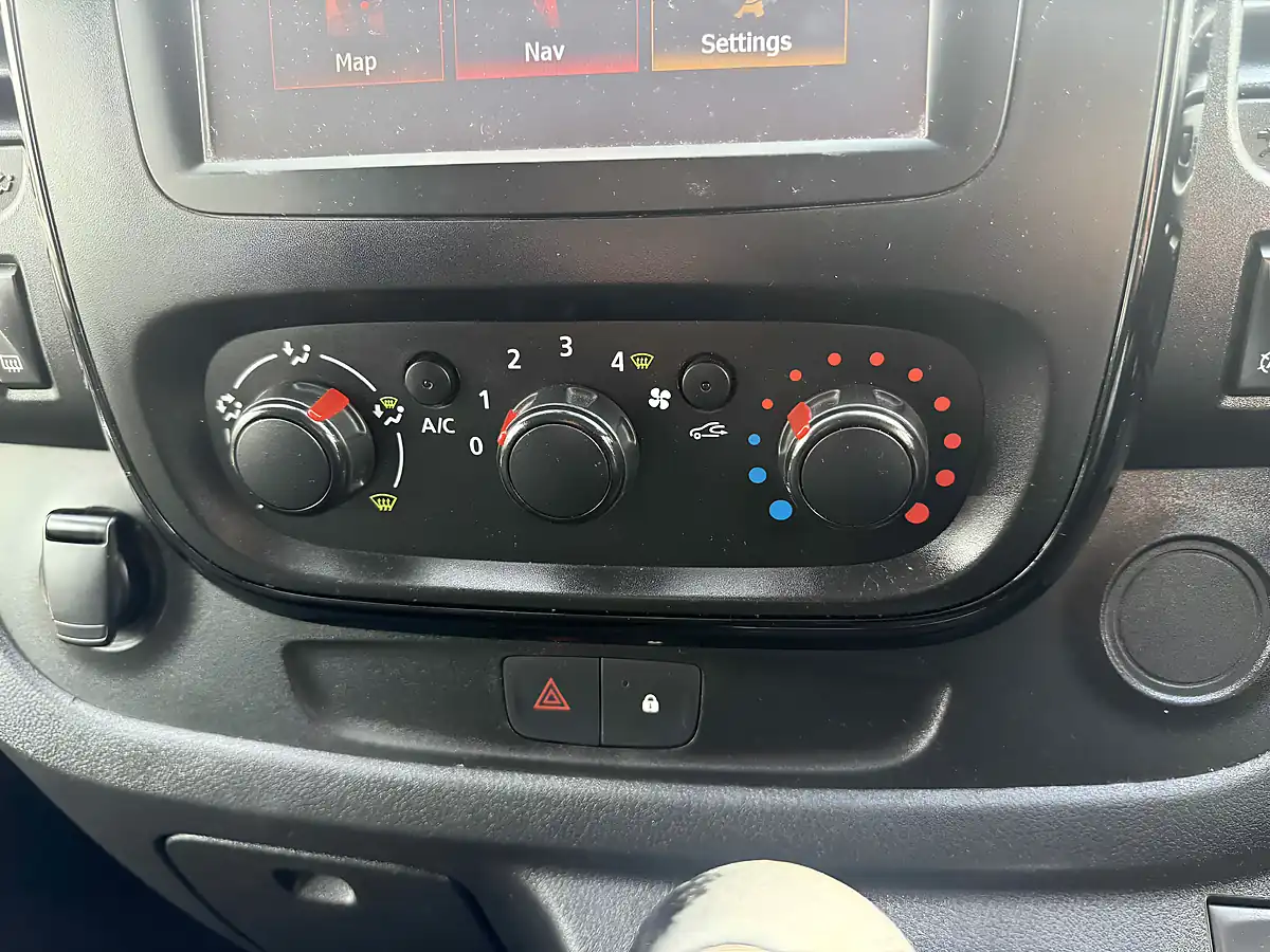 Used 2018 Vauxhall Vivaro Sport - Interior and Exterior details 14