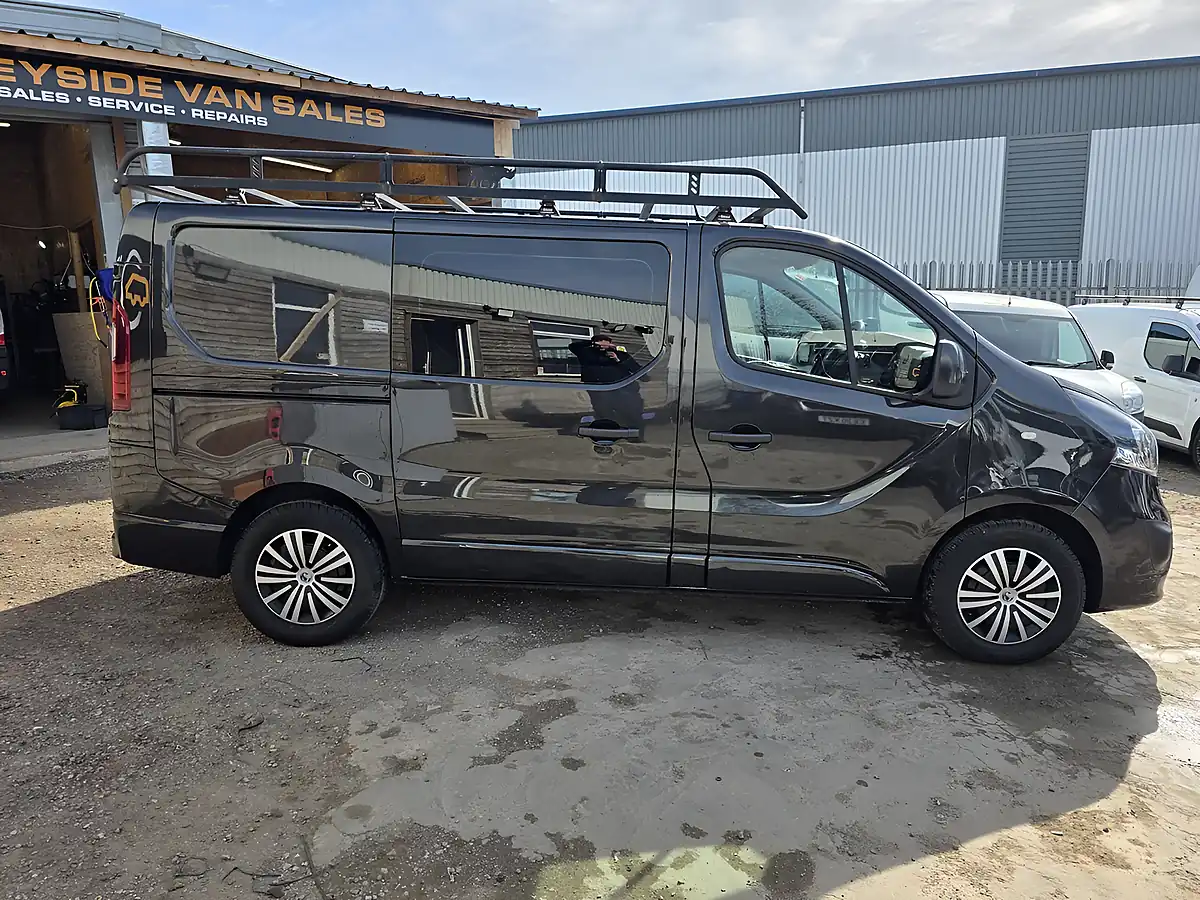 Used 2018 Vauxhall Vivaro Sportive Black - Interior and Exterior details 7