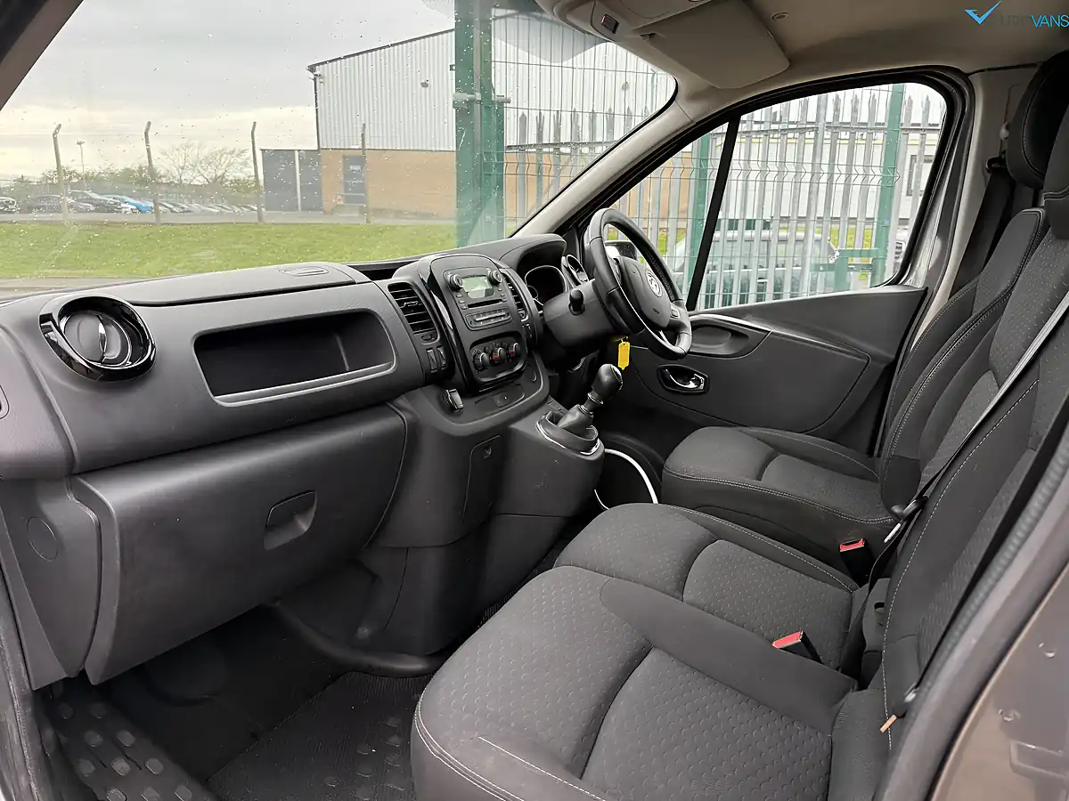 Used 2018 Vauxhall Vivaro Sportive Grey - Interior and Exterior details 7