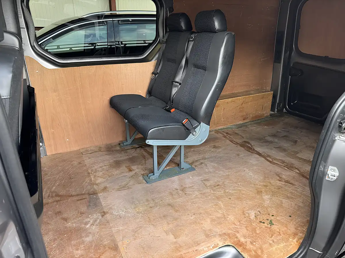 Used 2018 Vauxhall Vivaro Sportive Grey - Interior and Exterior details 11