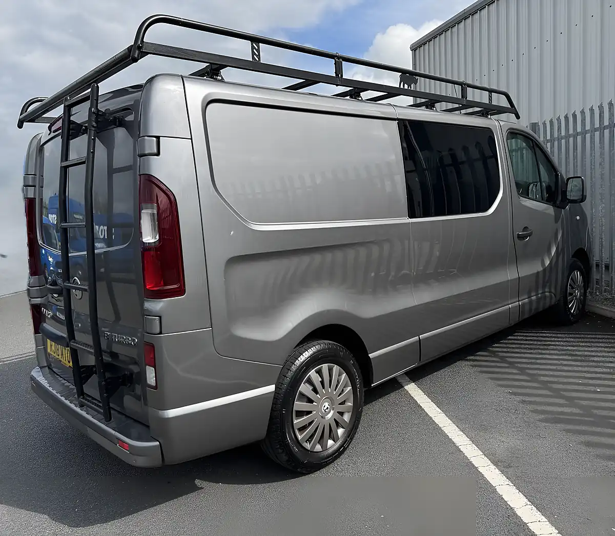Used 2018 Vauxhall Vivaro Sportive Grey - Interior and Exterior details 5