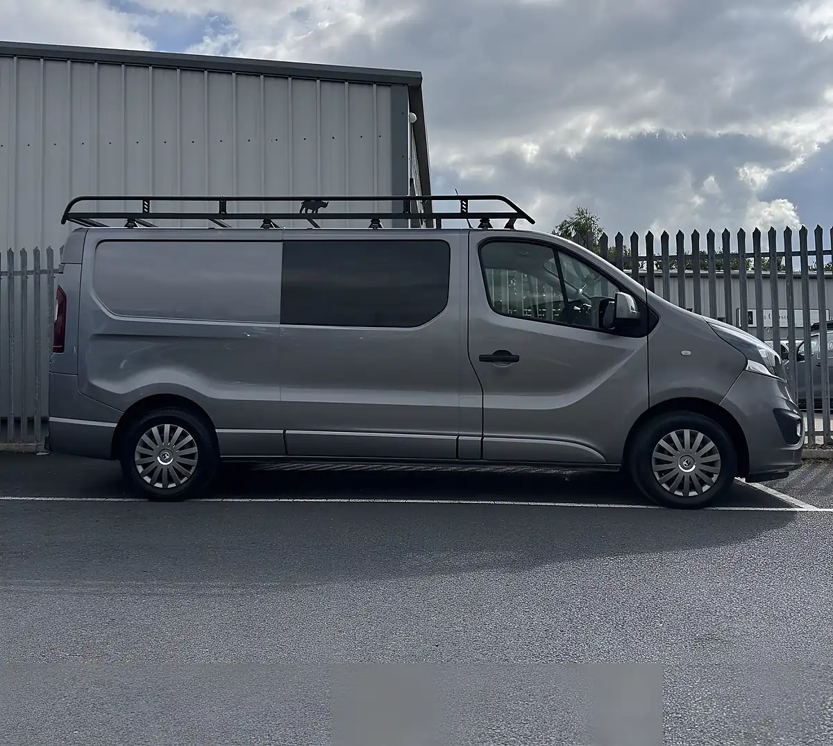 Used 2018 Vauxhall Vivaro Sportive Grey - Interior and Exterior details 7