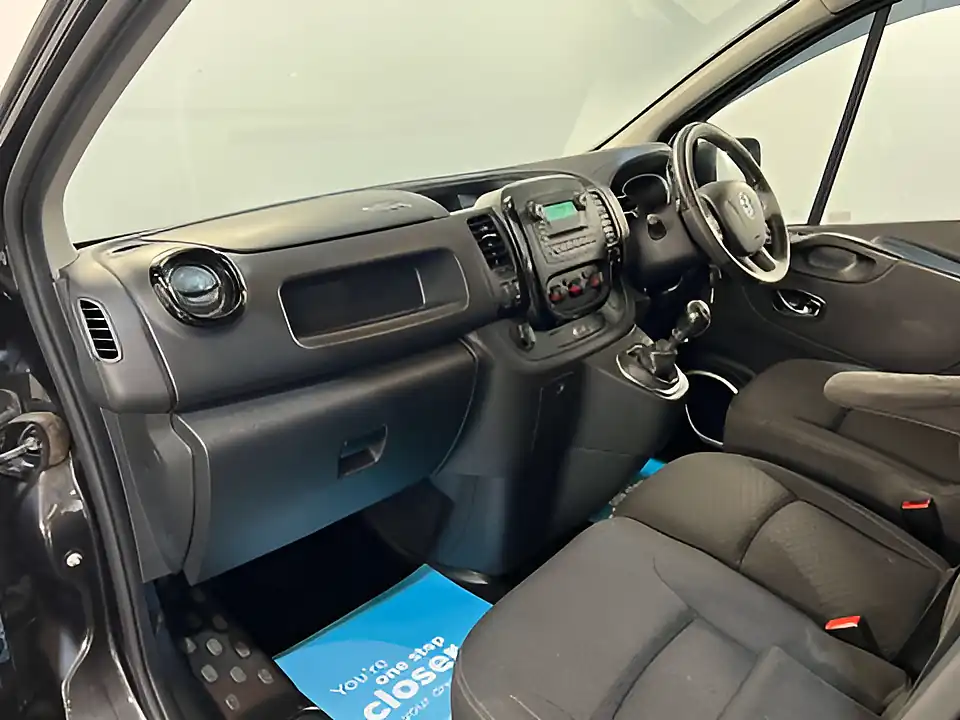 Used 2018 Vauxhall Vivaro Sportive L1H1 Black - Interior and Exterior details 16