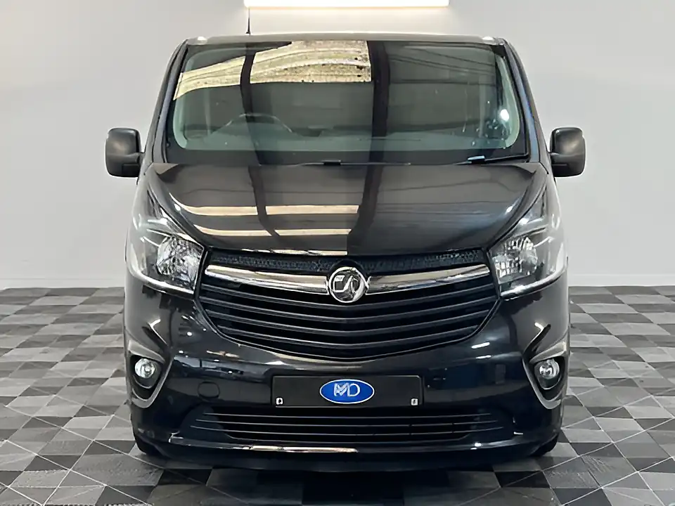 Used 2018 Vauxhall Vivaro Sportive L1H1 Black - Interior and Exterior details 9