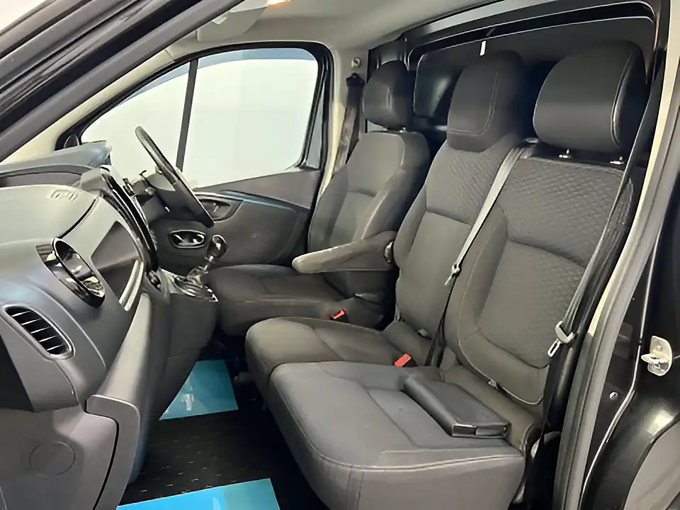 Used 2018 Vauxhall Vivaro Sportive L1H1 Black - Interior and Exterior details 18