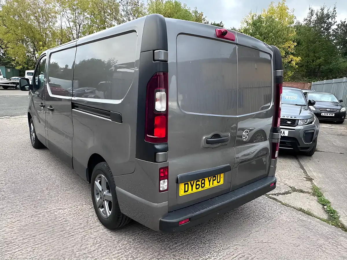 Used 2018 Vauxhall Vivaro Sportive L2 H1 Grey - Interior and Exterior details 12