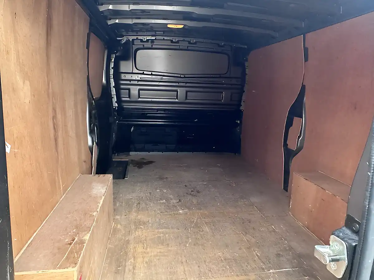 Used 2018 Vauxhall Vivaro Sportive L2 H1 Grey - Interior and Exterior details 14