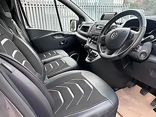 Used 2018 Vauxhall Vivaro Sportive L2 H1 Grey - Interior and Exterior details 16