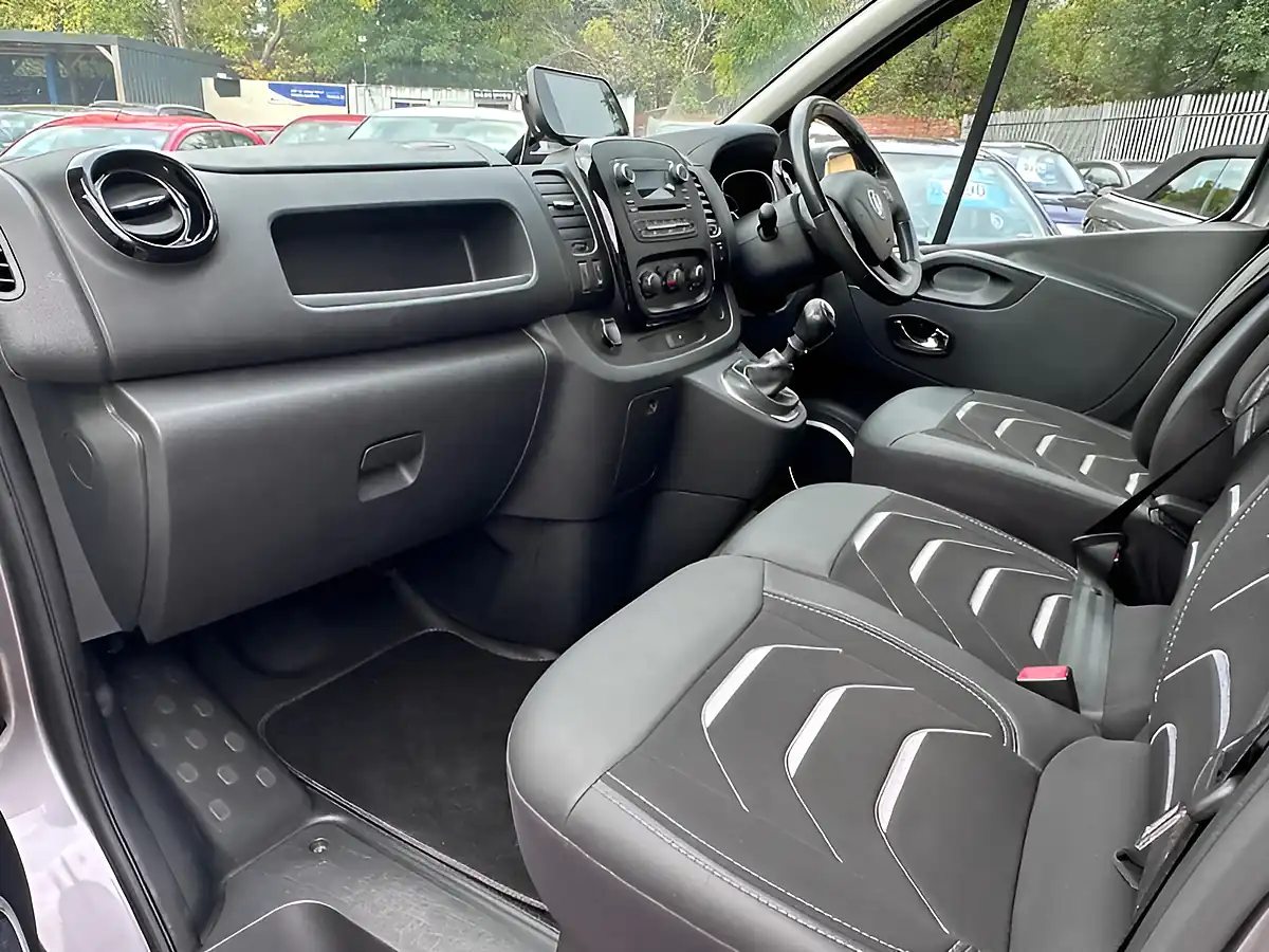 Used 2018 Vauxhall Vivaro Sportive L2 H1 Grey - Interior and Exterior details 18