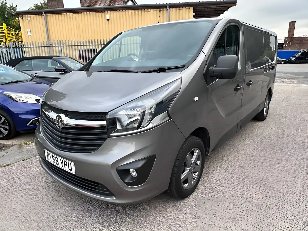 Used 2018 Vauxhall Vivaro Sportive L2 H1 Grey - Interior and Exterior details 8