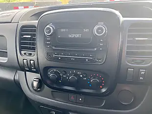 Used 2018 Vauxhall Vivaro Sportive Lwb Silver - Interior and Exterior details 5