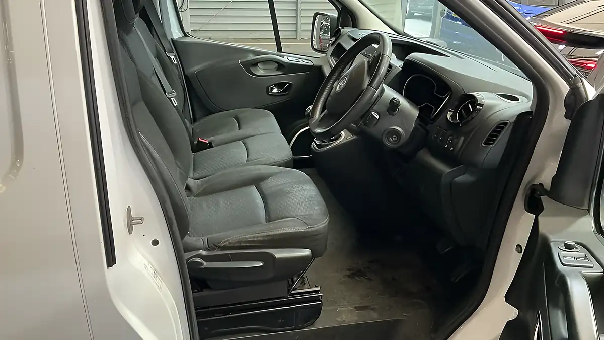 Used 2018 Vauxhall Vivaro Sportive Nav Lwb White - Interior and Exterior details 10