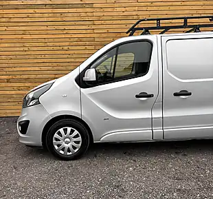 Used 2018 Vauxhall Vivaro Sportive Panel Van Silver - Interior and Exterior details 10