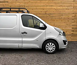 Used 2018 Vauxhall Vivaro Sportive Panel Van Silver - Interior and Exterior details 3