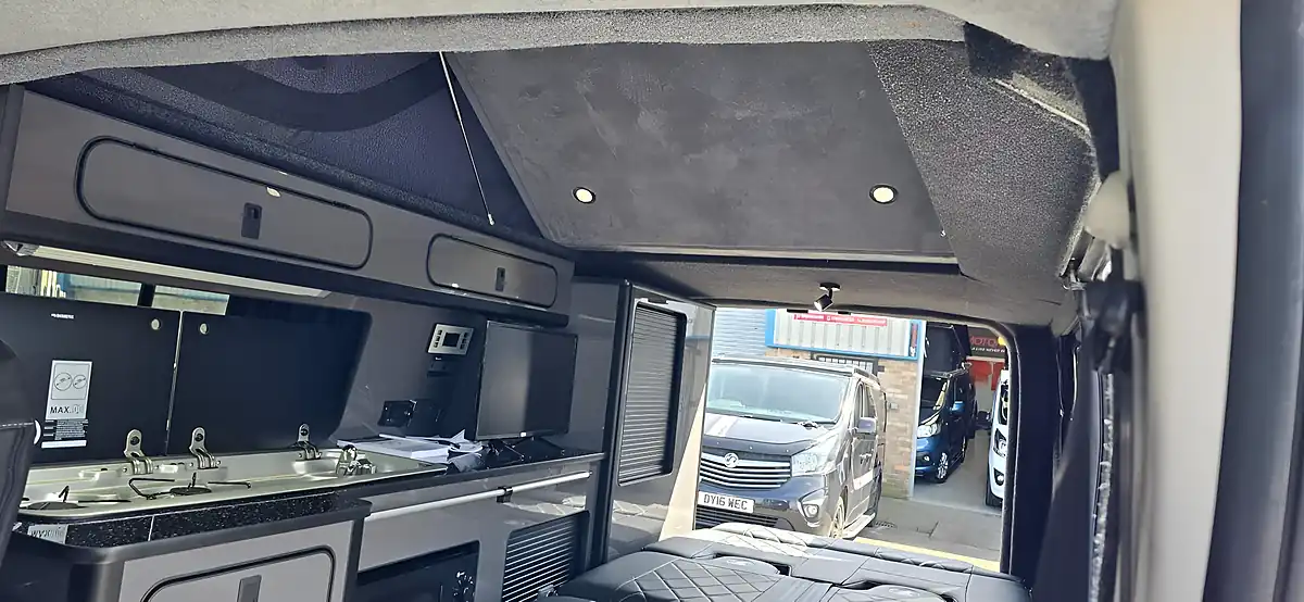 Used 2018 Vauxhall Vivaro Sportive Silver - Interior and Exterior details 3