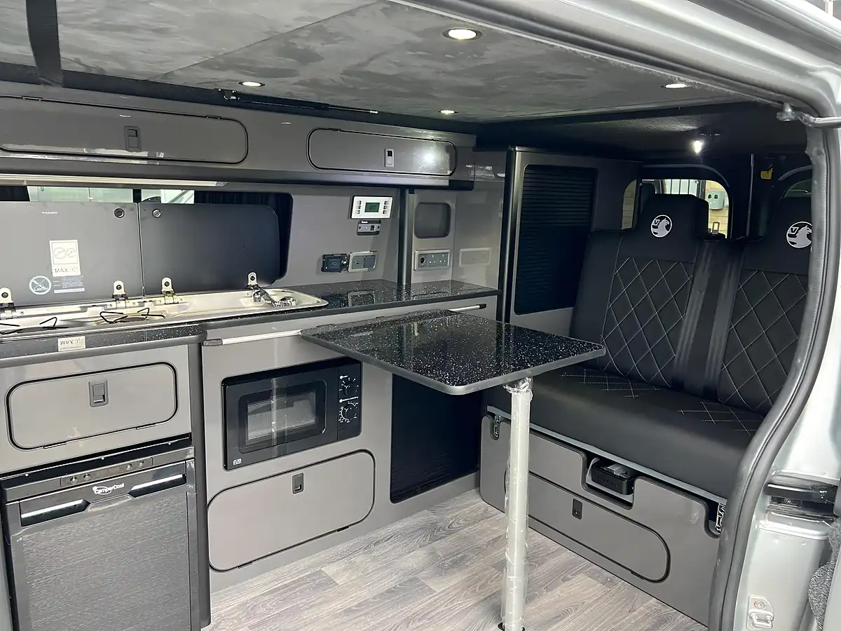 Used 2018 Vauxhall Vivaro Sportive Silver - Interior and Exterior details 6