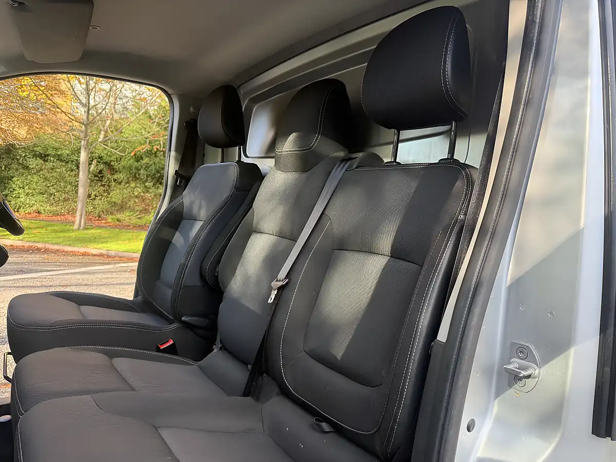Used 2018 Vauxhall Vivaro Sportive Silver - Interior and Exterior details 19