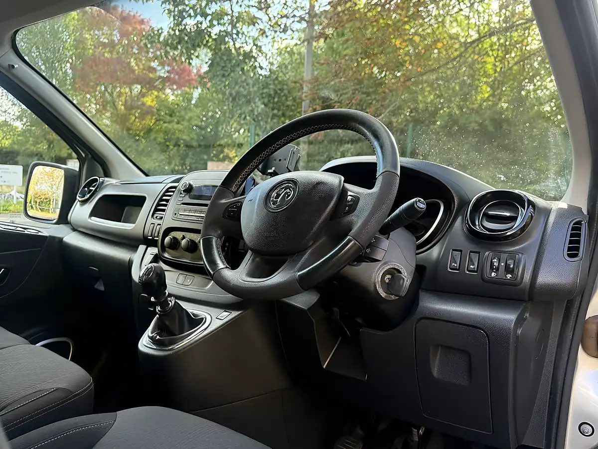 Used 2018 Vauxhall Vivaro Sportive Silver - Interior and Exterior details 2