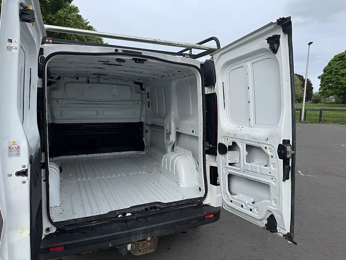 Used 2018 Vauxhall Vivaro Sportive White - Interior and Exterior details 11