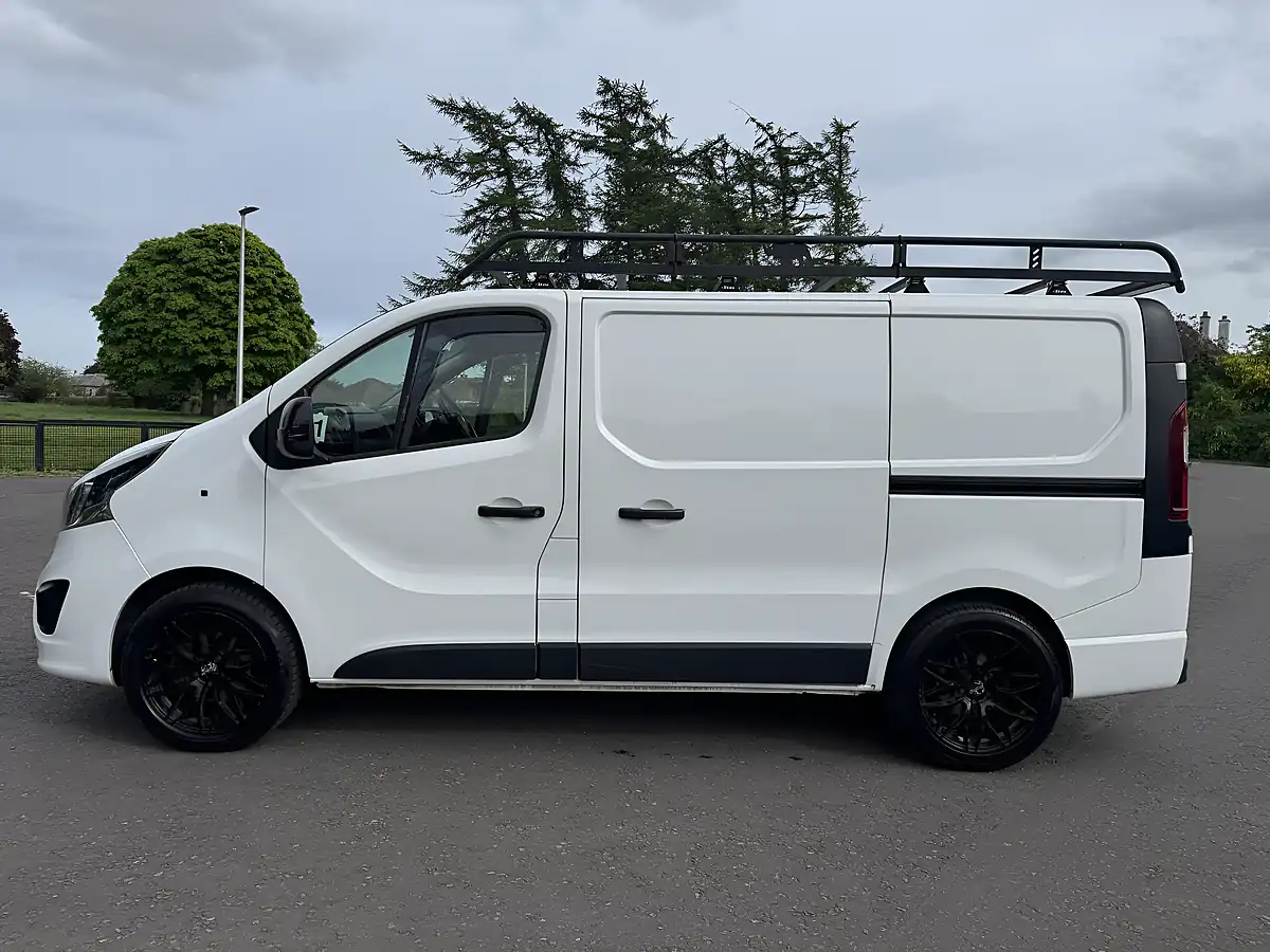 Used 2018 Vauxhall Vivaro Sportive White - Interior and Exterior details 4