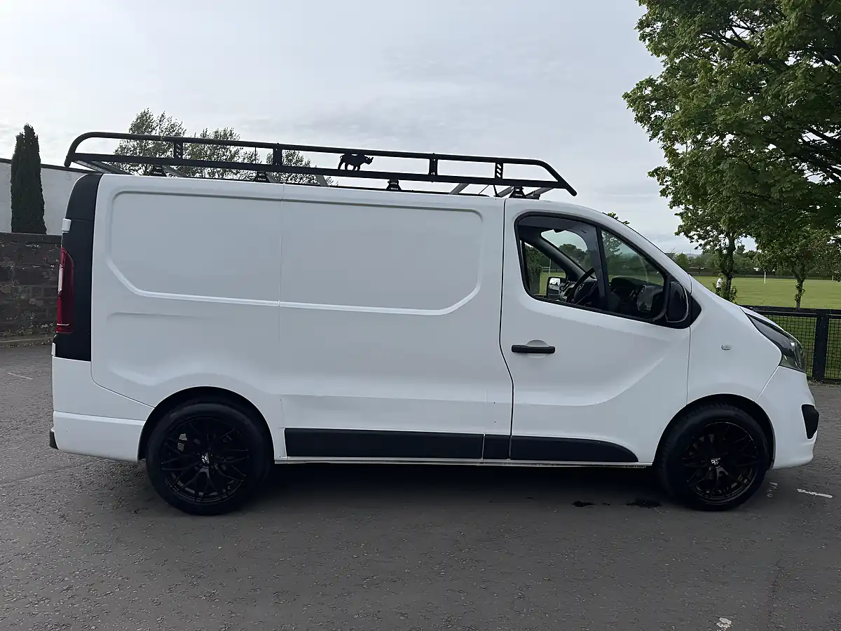 Used 2018 Vauxhall Vivaro Sportive White - Interior and Exterior details 8