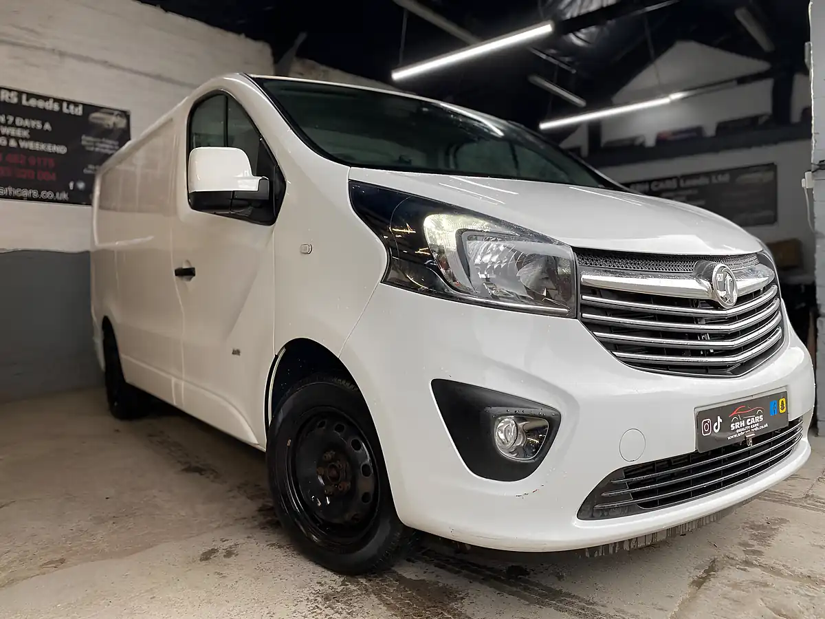 Used 2018 Vauxhall Vivaro Sportive White - Interior and Exterior details 5
