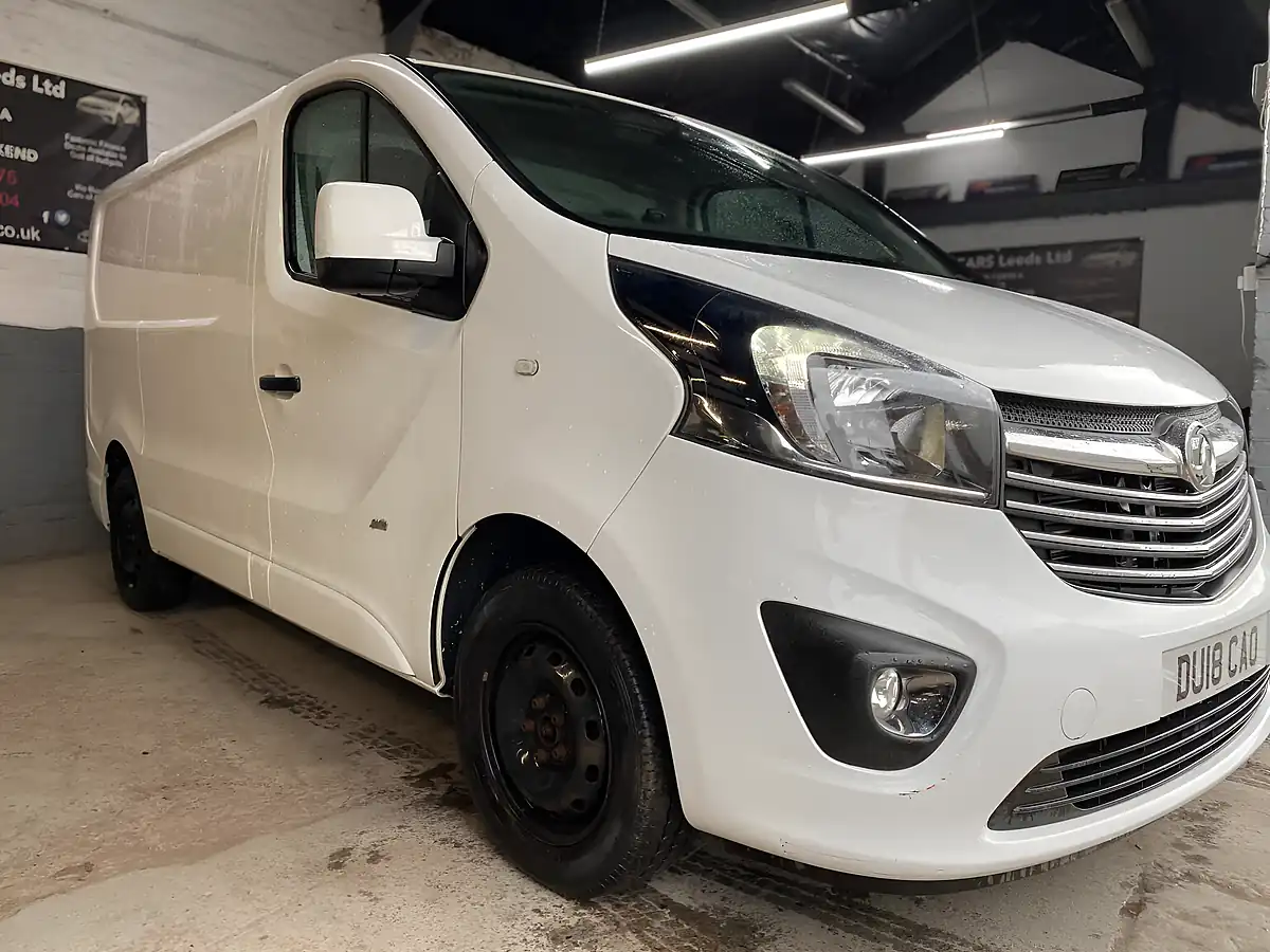 Used 2018 Vauxhall Vivaro Sportive White - Interior and Exterior details 6