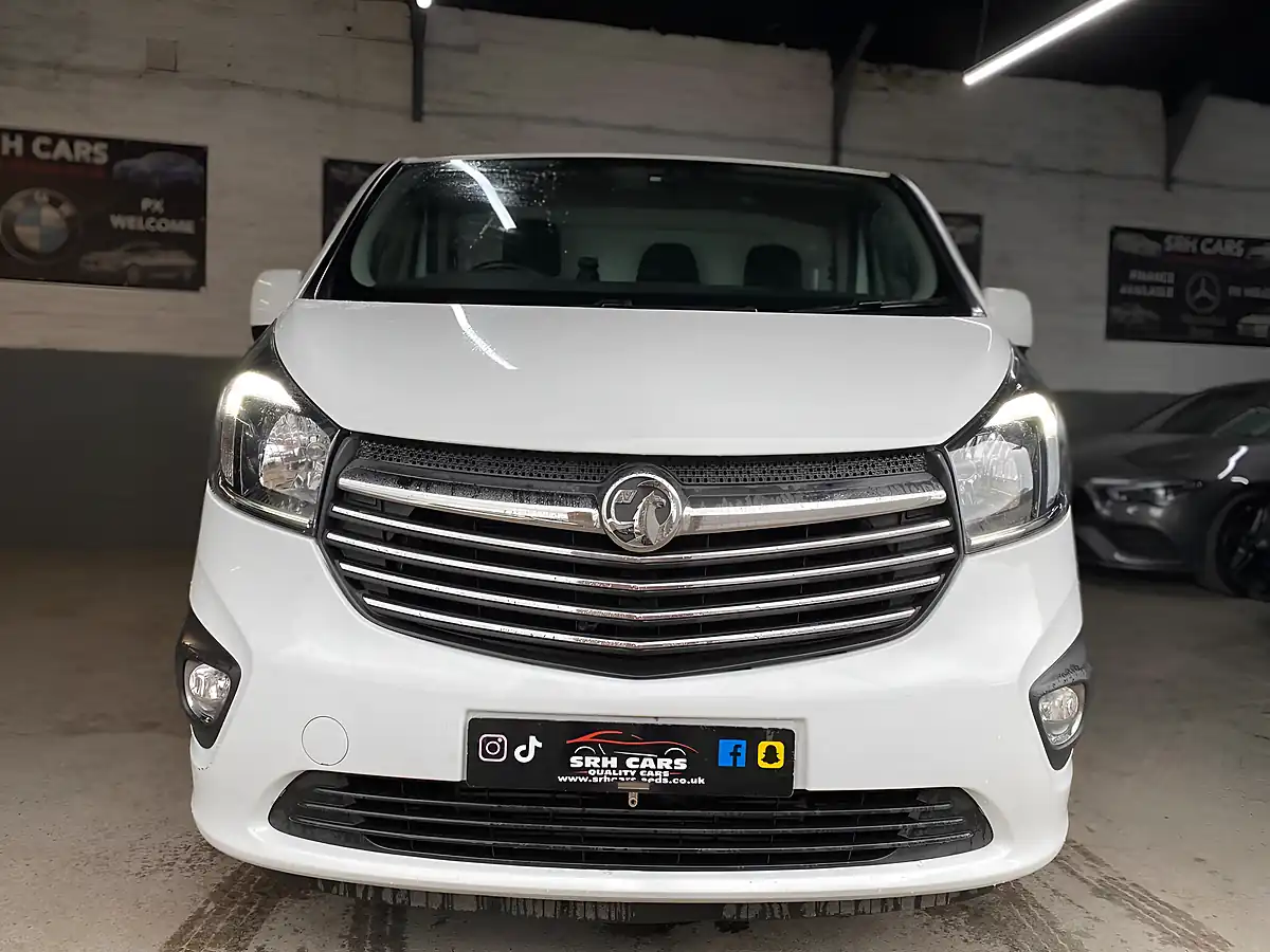 Used 2018 Vauxhall Vivaro Sportive White - Interior and Exterior details 7